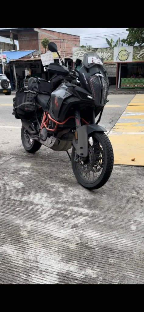 Ecuador_Bike_Rental_Colombia_pereira