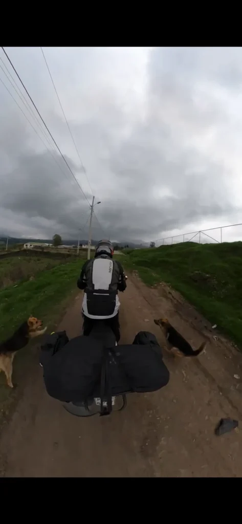 Ecuador_Bike_Rental_KTM_1290_el Angel